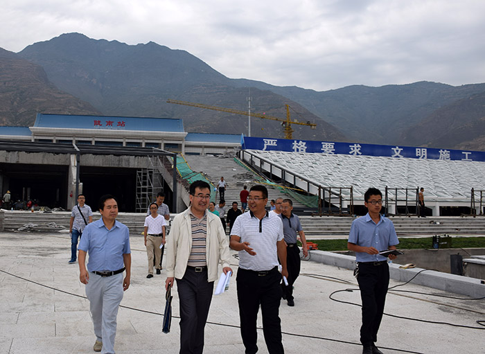 省、市聯(lián)合工作組蒞臨階州廣場(chǎng)檢查指導(dǎo)工作